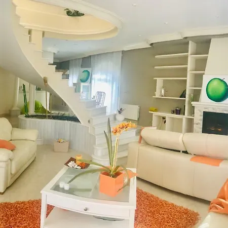 C/ Ermita S/n Badajoz *